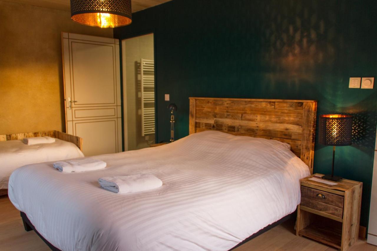 Le Puy Carmin - Chambre d'hôtes avec jacuzzi Bazoges-en-Paillers Exterior foto